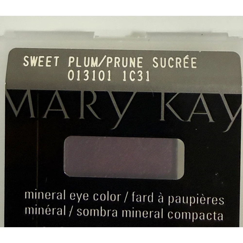 Mary Kay Mineral Eye Color Women .05 oz Sweet Plum Purple Shimmer 013101 1C31‎